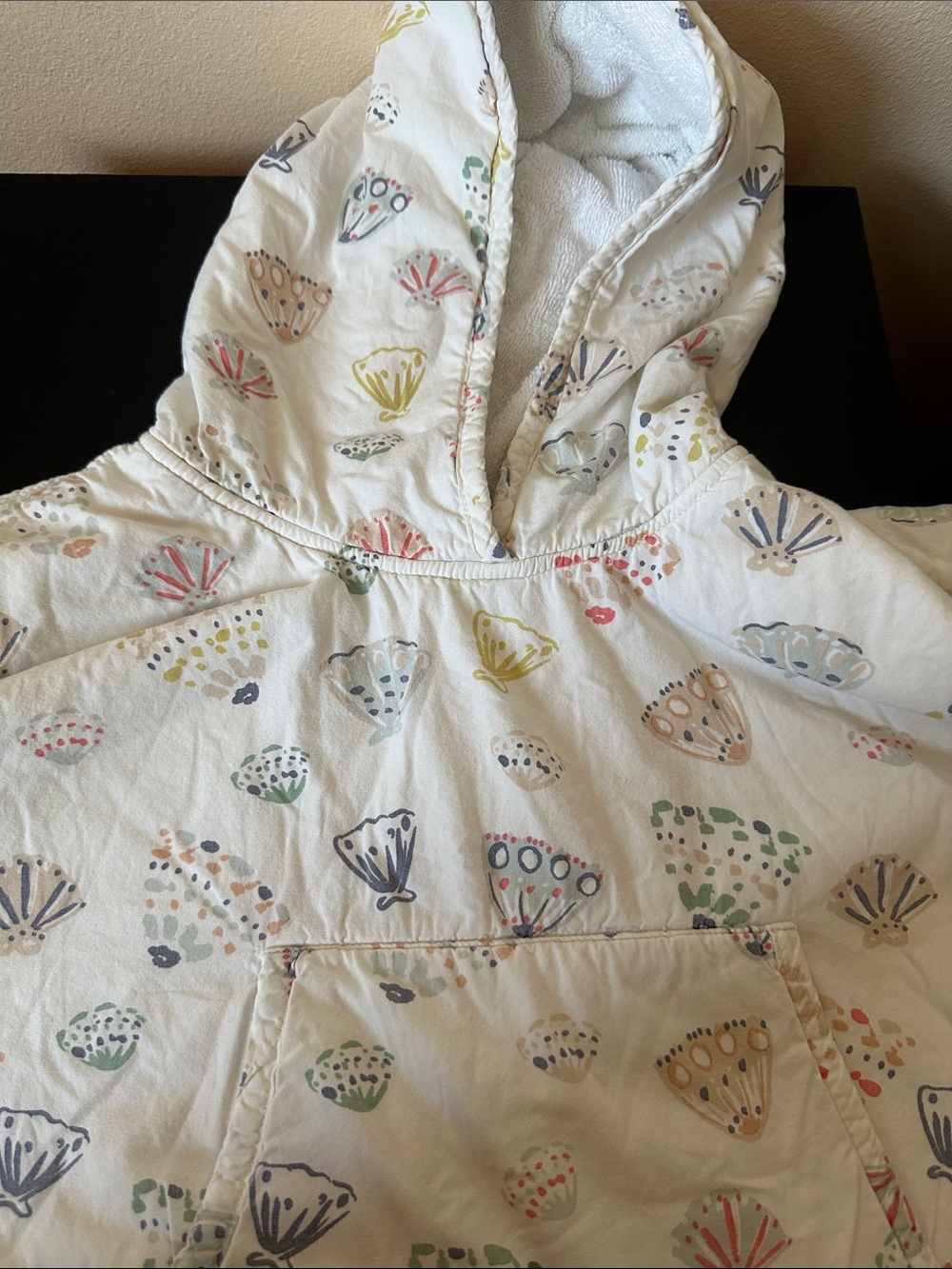 Pehr Hooded Poncho Towel Seashells 2-3T